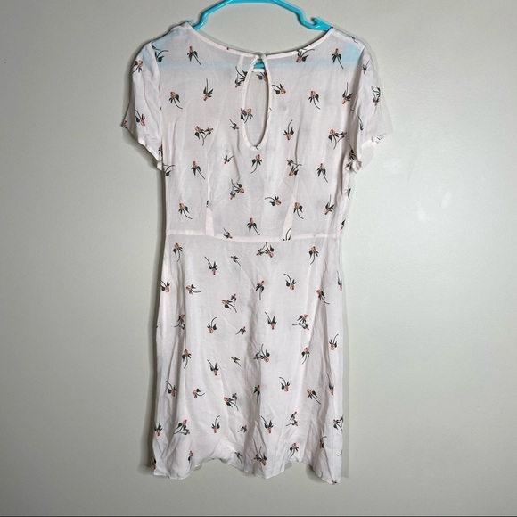 FREE PEOPLE Womens White Floral Empire Waist Dress Size 2 - Picture 2 of 7